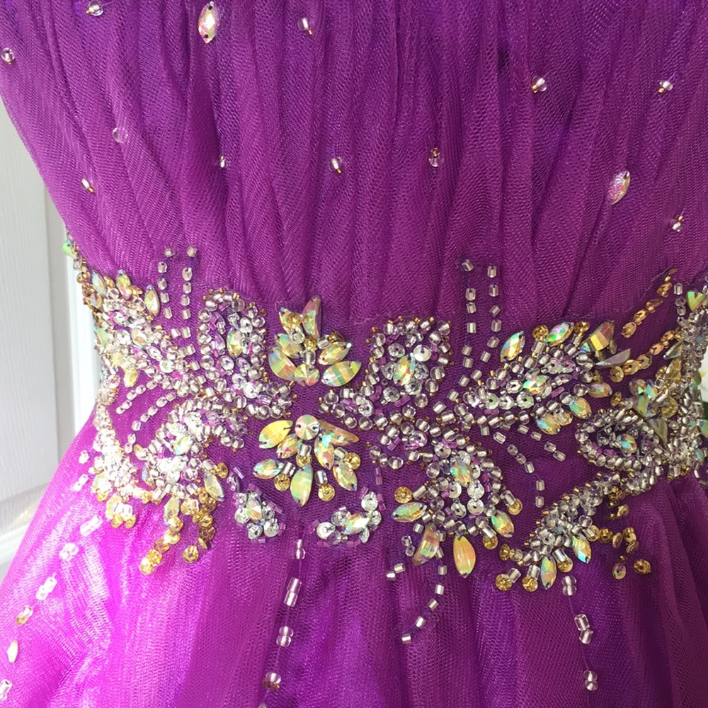 *SOLD*💜Purple Bedazzled Formal Strapless Dress - Picture 5 of 8